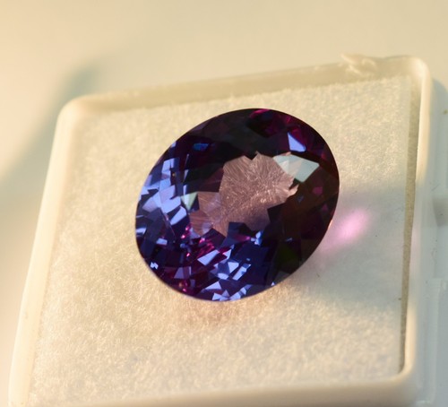 Color changing alexandrite - ✨color,