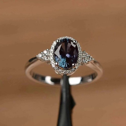 Oval cut alexandrite - cut,